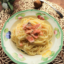 ヘルシー&カルシウムたっぷり♡クリームサーモンのワンポットパスタ