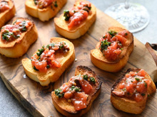 【5分以内副菜兼おつまみ】1番簡単なトマトのブルスケッタ & 20205分以内副菜兼おつまみまとめ