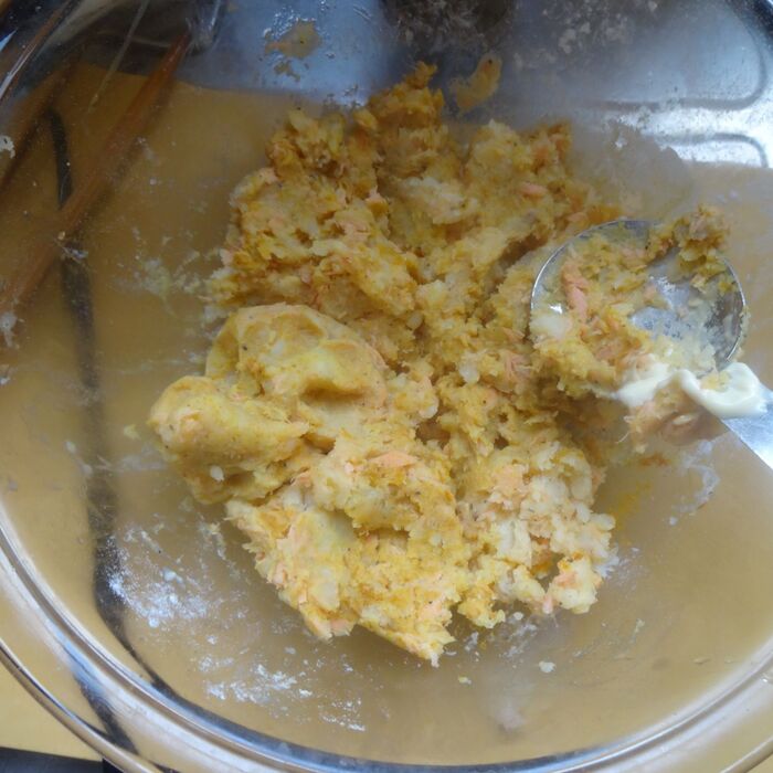 具材と調味料と混ぜる。