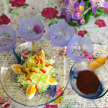 ほんの少しだけピリッと!甘味噌ドレッシング