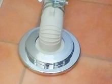 洗濯パン取り外し後の処理と排水トラップ設置