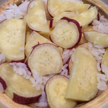 土鍋でさつまいもご飯
