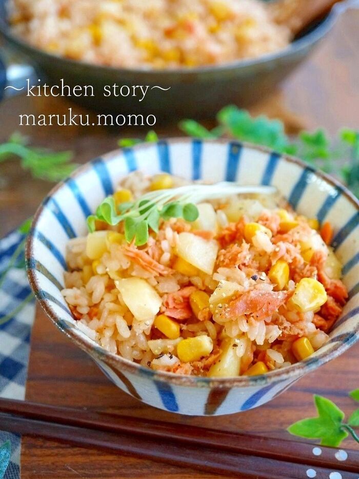 簡単なのに本格的!鮭フレークとコーン缶で北海釜飯風