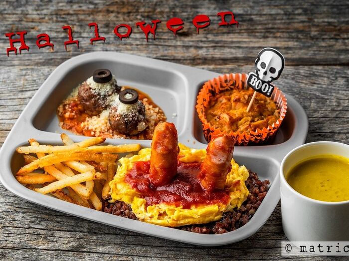 セリアの器で「Spooky Halloween お子様ランチ」。ワンプレートがいいね!