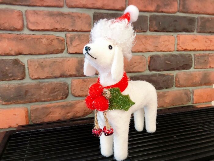 ニトリ♡今年のクリスマスに白いサンタドッグをお迎えしました♡