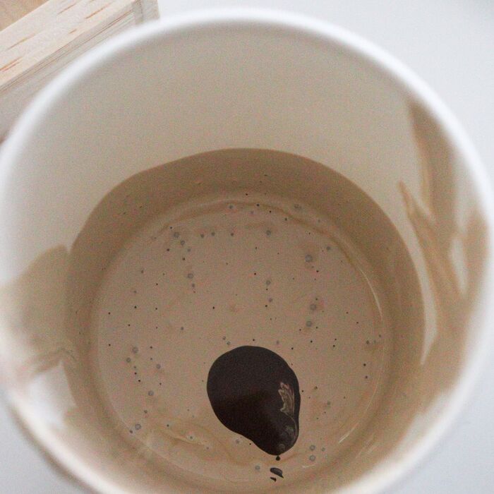 内側はベージュにペイント