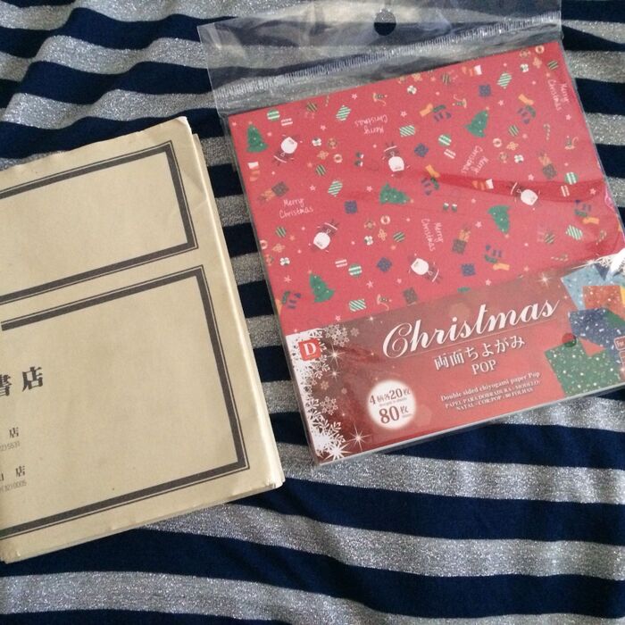 小さい文庫本は折紙がピッタリサイズ