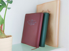 合皮ハギレで洋書風ブックカバー