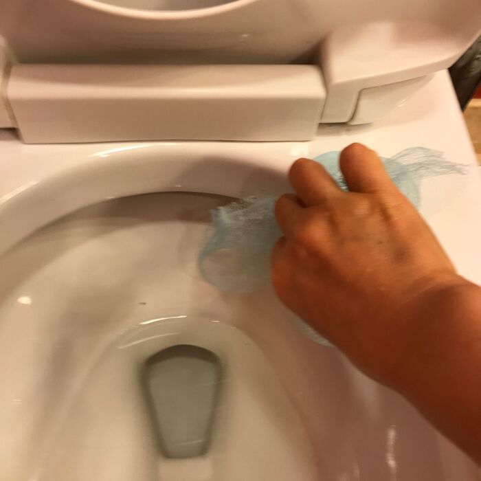 ネットを掃除道具にしちゃいました。