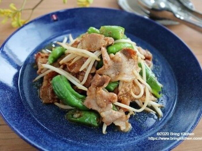 もやし1袋を使った献立その①豚こま肉とししとうのにんにく味噌炒め