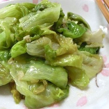これウマッ♪ レタスのにんにくだし醤油炒め