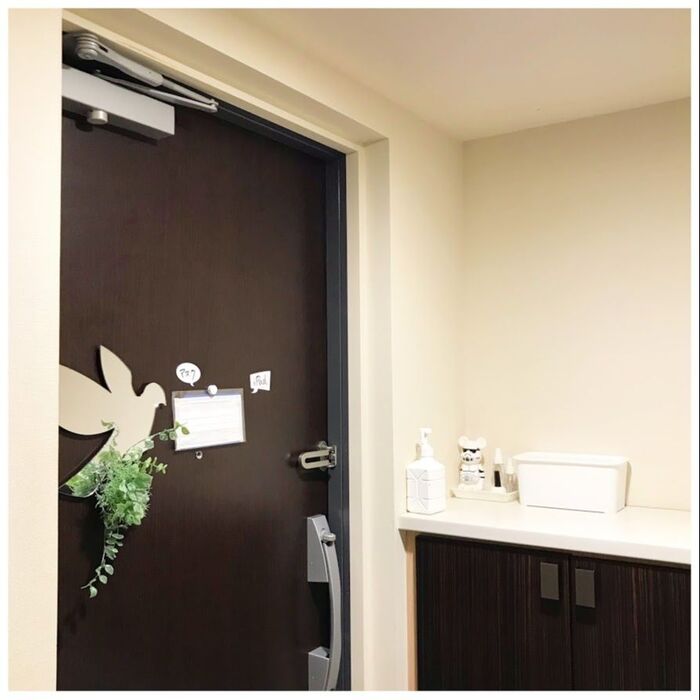 北側窓無し玄関に、光を!