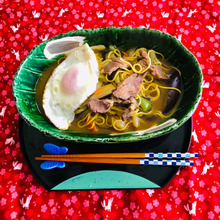 お鍋一つでカレー麺!仙台発祥なので牛タンのせ!