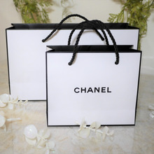 出番のない【紙袋】が便利なアレに変身!テーブルがスッキリ❣️