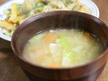 いそがしいママの味方♡10分で作れる!栄養たっぷり「おかず味噌汁」のレシピ