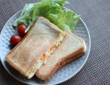 まさかの裏技!アイロンでホットサンドを作っちゃった