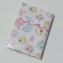 ペーパーナプキンでレトロファンシーなブックカバーを手作り