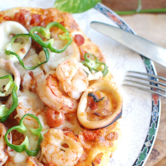 ☆【HB】自家製トマトソースのシーフードピザ ☆