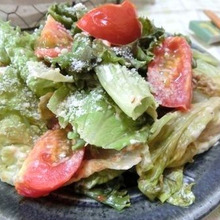 3分☆ ちょい炒めが絶妙♪ レタスとトマトの粉チーズマヨ炒め