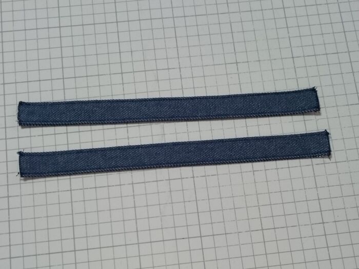 持ち手の部分を作る。