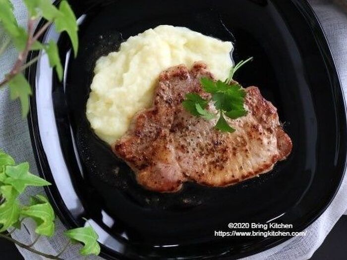 材料2つでご馳走♡豚肉のハーブソテー ミルクポテト添え