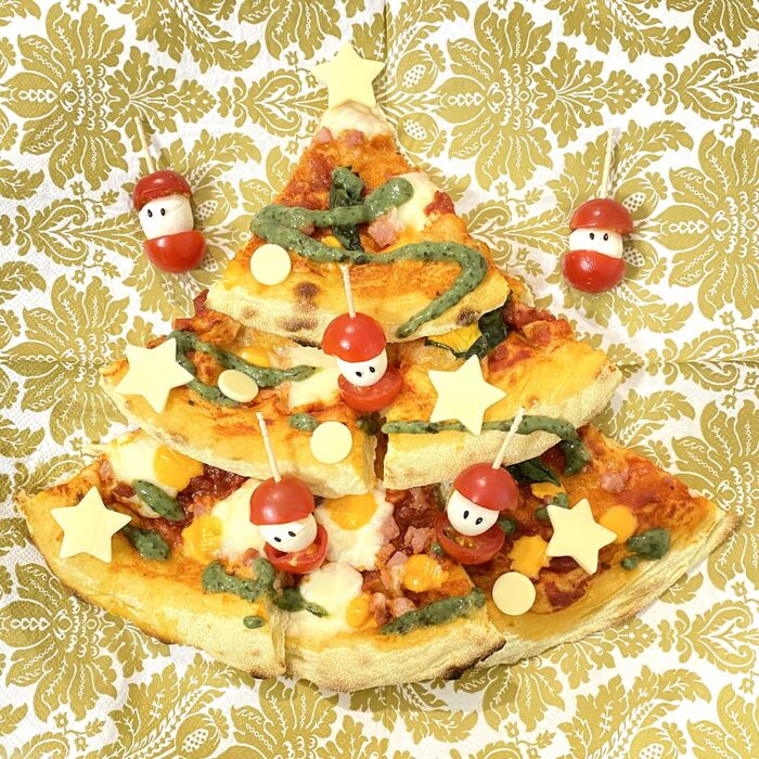 クリスマスにピザがあるなら、簡単ひと手間でピザツリーに!