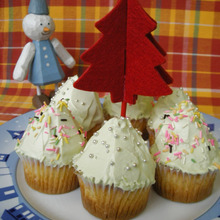 クリスマスカップケーキ