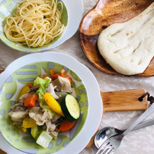 アヒージョ、これはパスタしかないでしょう!占めはナンで!