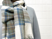 いつもの「ワンループ巻き」をひとひねり。カンタンでオシャレ見えな「ウィンディ巻き」