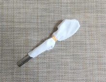 【家事のプロ伝授】お掃除の秘密兵器「布巻きスプーン」がスゴかった!