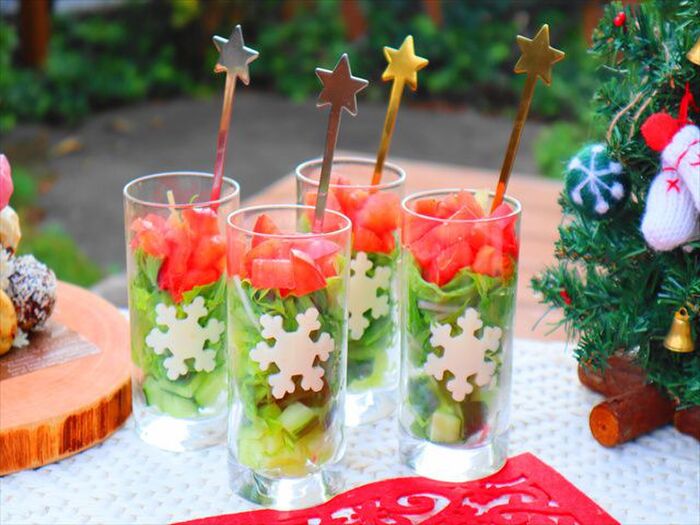 貼って順に詰めるだけ♪クリスマス*グラスサラダ