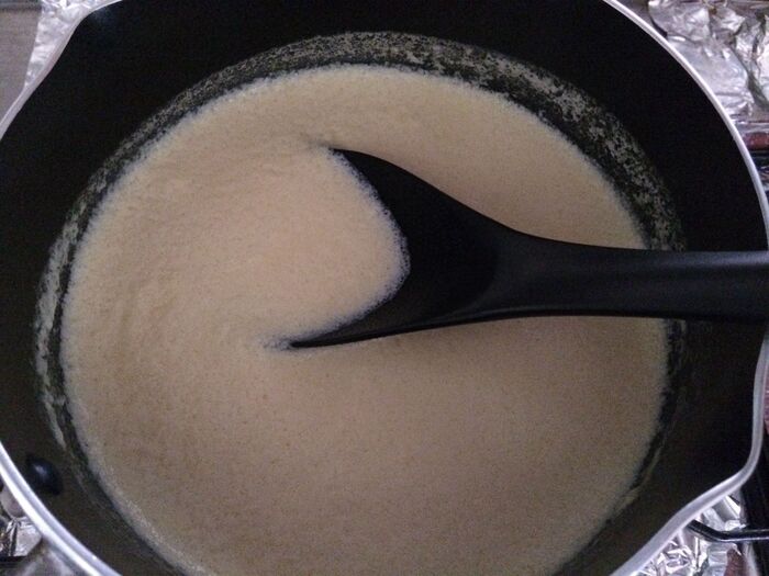 混ぜながら火を入れる