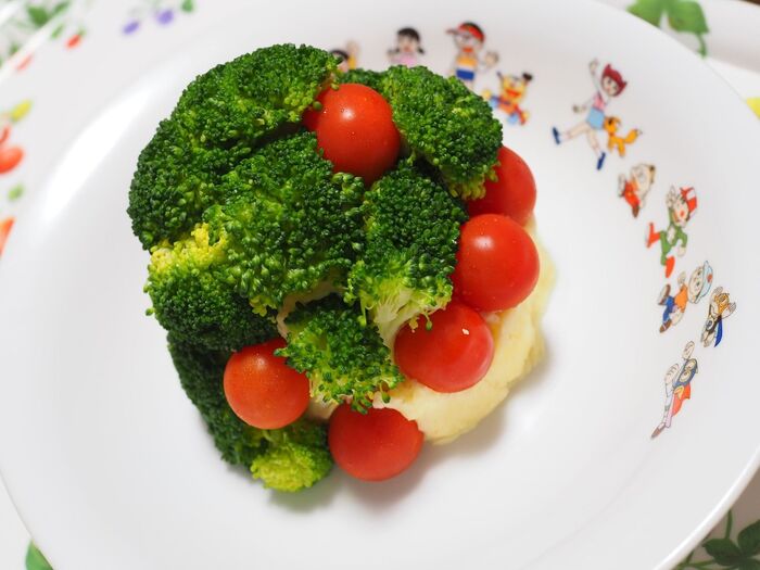 野菜を盛り付けていく