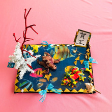 こども部屋のお正月飾り縁起の良い亀を使いました。