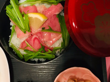 牛タンのレモン塩たれチラシ寿司