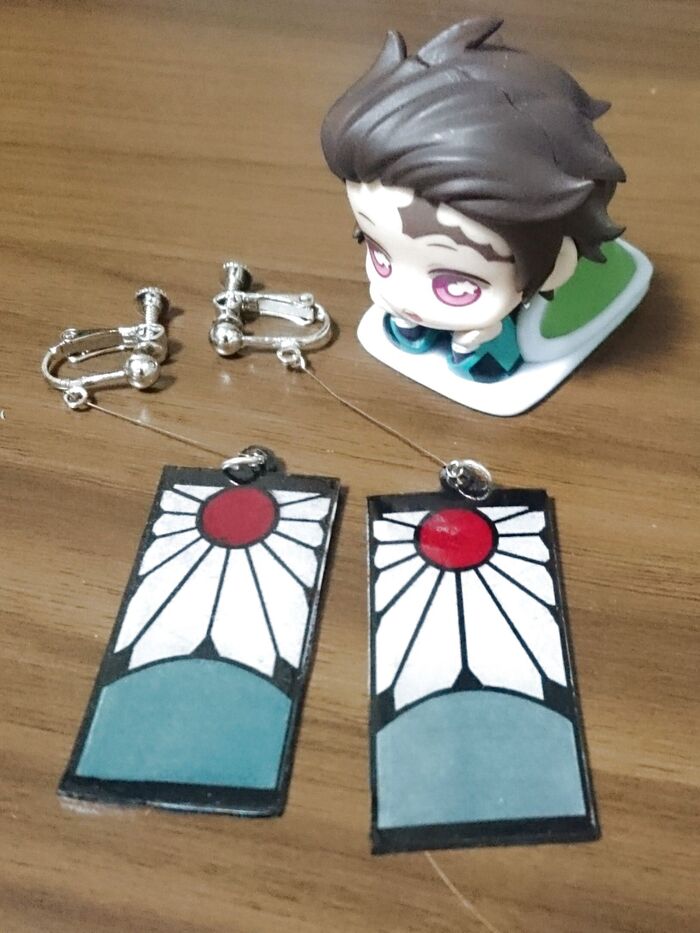 鬼滅の刃☆炭治郎くんのイヤリング☆もちろんピアスにも出来ます♪