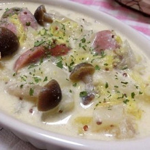 とろみはじゃがいもで♪ 白菜ときのことウインナーのクリーム煮