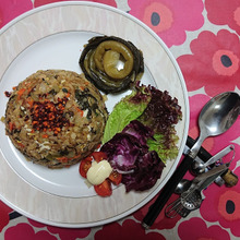 野沢菜炒飯悪魔style、まきまき野沢菜とサラダ添え