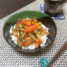 簡単!オレンジ色のおろしパプリカが美肌と元気をくれる♬豚バラ肉のタレ焼き丼