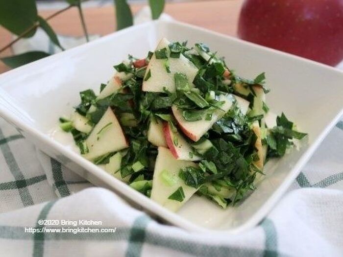 激レア野菜!ハニーケールとリンゴのサラダ