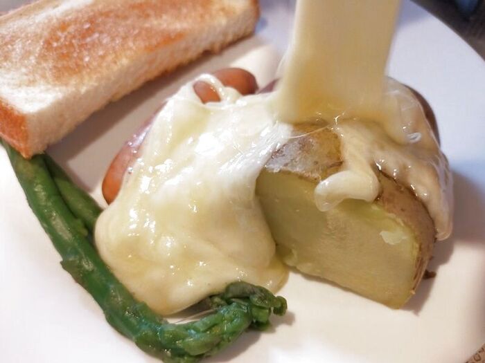 コストコのル・ルスティックのラクレットのカロリーは?