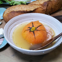 粗挽きコショウと生ゆず香る〜丸ごとトマトのゆず塩コショウスープ♡