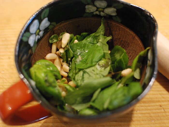 バジルペーストを作ります