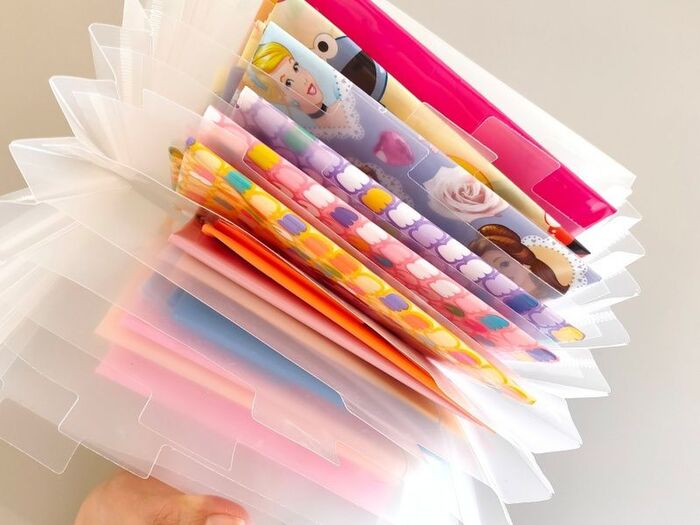 お弁当作りの味方♡おにぎりラップはセクションファイルで収納すると超便利♪