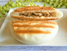 これぞ肉まんの新しい食べ方!“カリッ&ジュワーの焼き肉まん”を試してみた!