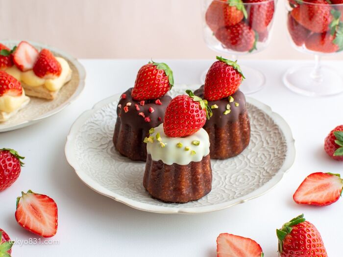 いちごカヌレ。市販のカヌレで簡単スイーツ!バレンタインデーにも。