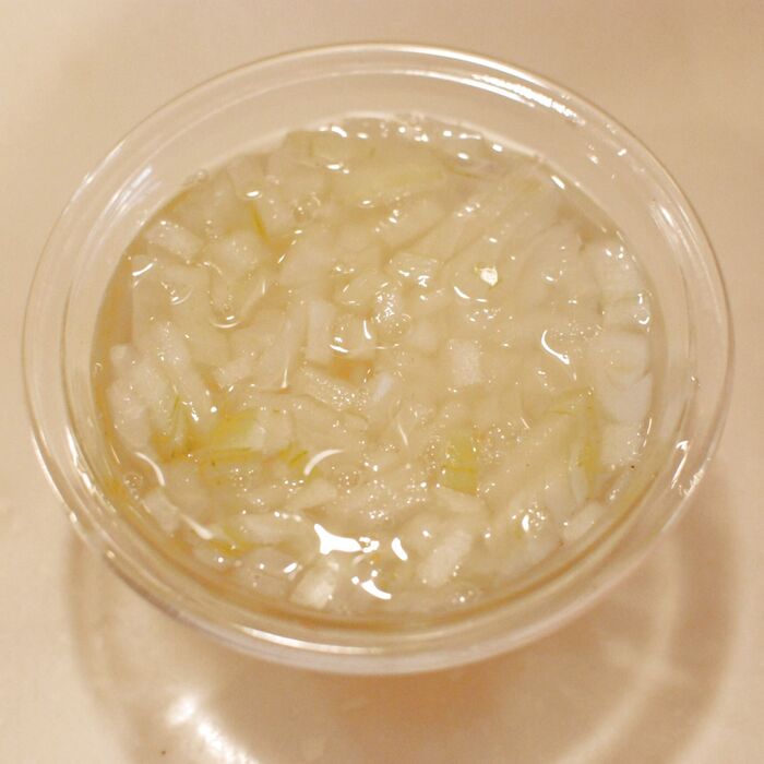 玉ねぎはみじん切りにします