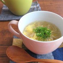 もやしと卵の生姜スープ