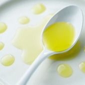 油のシミ抜きは自宅で簡単にできる!使う洗剤がポイント