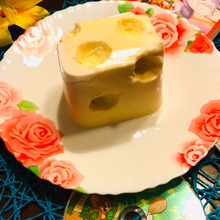 ジェリーがかじったチーズ